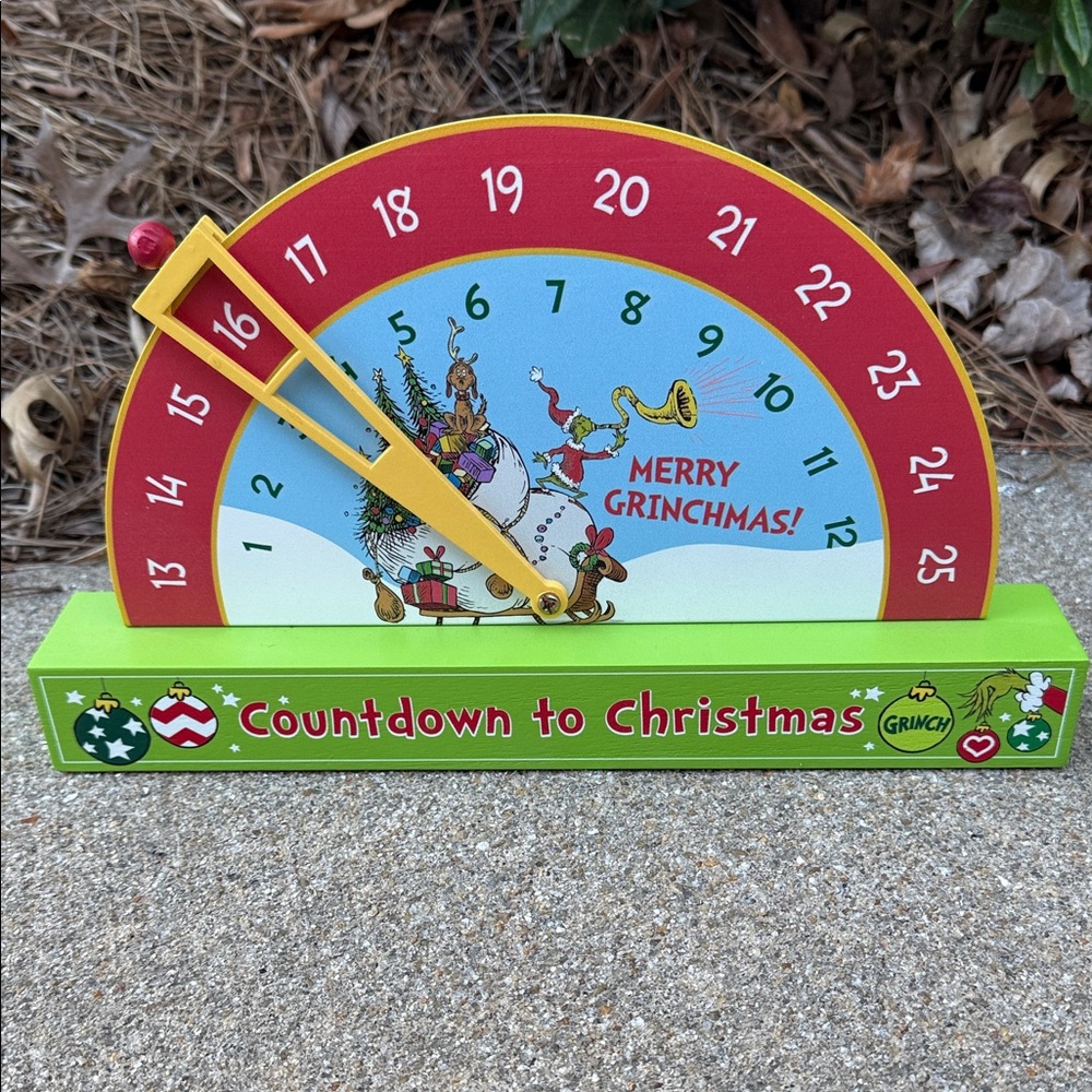 Grinch Christmas Countdown Calendar - Red and Green - NWT